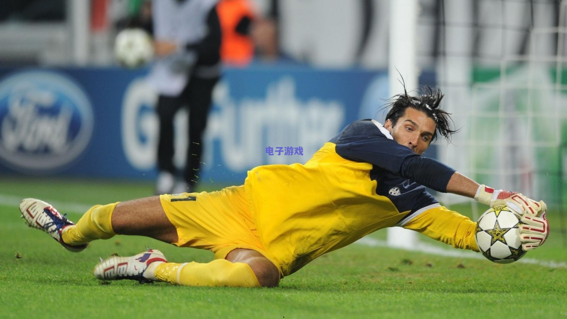 一顿晚餐消除距离 湖人女老板视詹皇为超级英雄